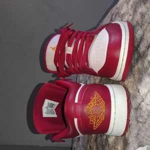 Jordan one dunks